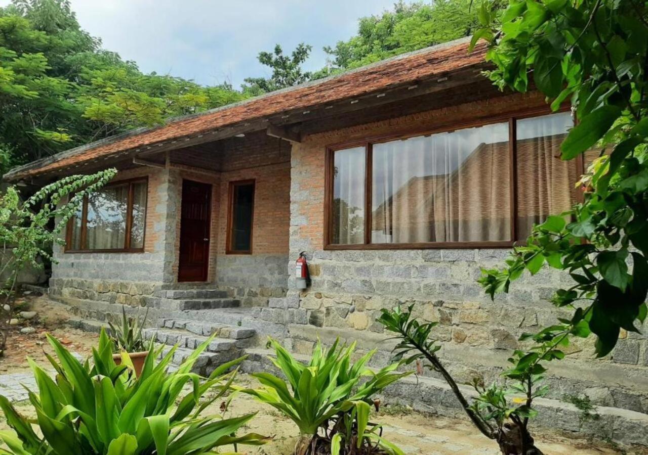 Wild Beach Boutique Resort Ninh Phuoc エクステリア 写真