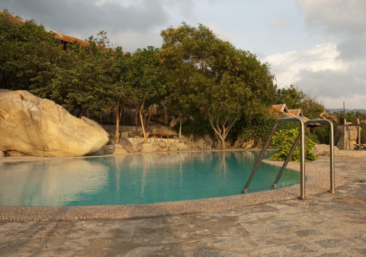 Wild Beach Boutique Resort Ninh Phuoc エクステリア 写真